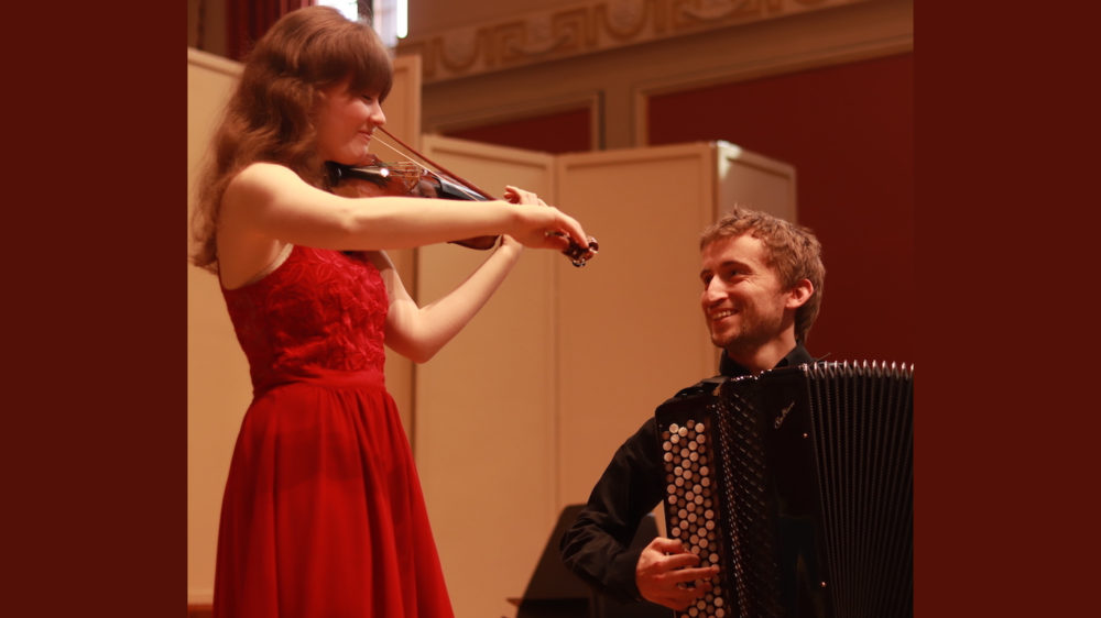 Salisbury Chamber Music Club - Accordion and violin music